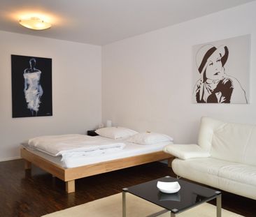 Charmantes 1,5-Zimmer-Wohnung mit Balkon im Seefeld-Bezirk von Zürich - Photo 3