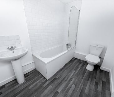 3 bedroom terraced house to rent - Photo 3