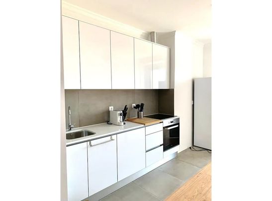 Rua Barão de Sabrosa, Lisbon, Lisbon 1900-086 - Photo 1