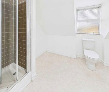 3 bedroom terraced house to rent - Photo 6