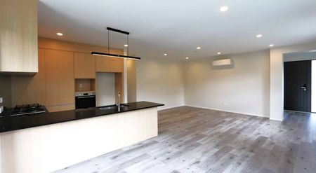 5 Bedroom 4 bathroom house built on 2023 - Photo 2