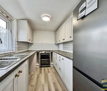 Emmanuel Close, IP28 7PE - Photo 1