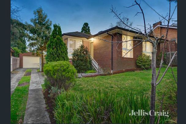 25 Plenty Ln, Greensborough - Photo 1