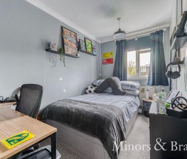 3 bedroom terraced house to rent - Photo 5