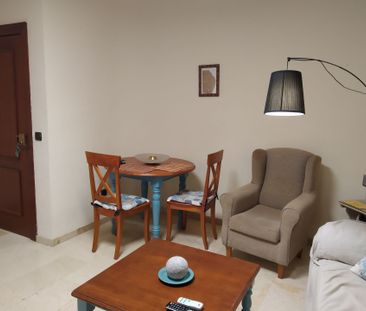 Apartamento de alquiler en Granados, Centro Histórico - Photo 5