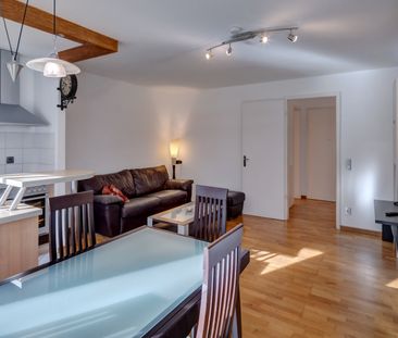 Sapcious 2-room apartment with duplex parking garage - Photo 2