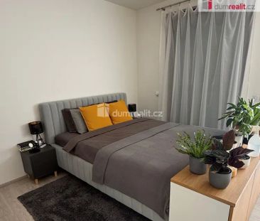Krásný nový byt 1+kk v přízemí novostavby se zahrádkou a terasou - Fotografie 5