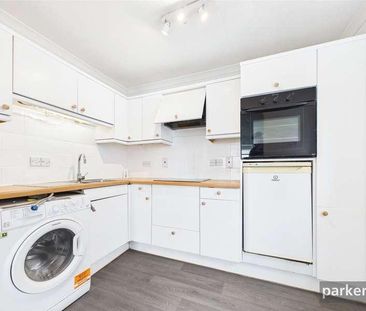 Lynden Mews, Dale Road, Reading, Berkshire, RG2 - Photo 5