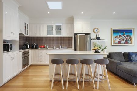 37A Amelia St, McKinnon VIC 3204 - Apartment For Rent | Domain - Photo 2