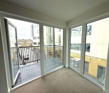 Martin Court, Hastings - Photo 2