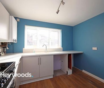 2 bedroom semi-detached house to rent - Photo 2