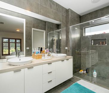 Perfect Family Home - Photo 4