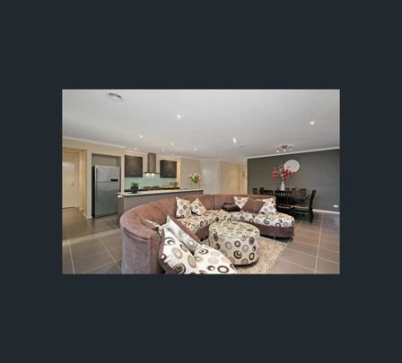 24 De Havilland Circuit, Williams Landing, Vic 3027 - Photo 1
