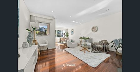 North Facing - Full Brick Apartment walk to train and shops - Photo 2