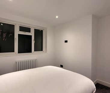 3 Bed Semi-Detached House, Wymering Road, W9 - Photo 4