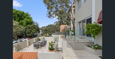 Semi-Sized Apartment In An Iconic Beachside Setting, 170sqm Indoor/Outdoor Entertainer - Photo 5