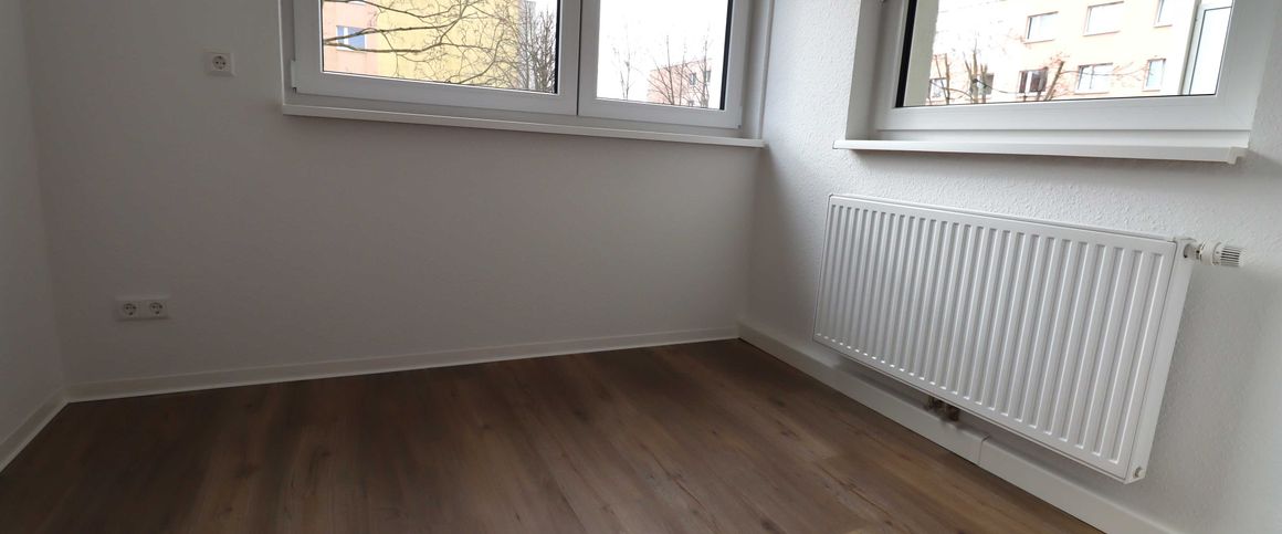 Angebot der Woche: 2-Raumwohnung mit Dusche, Aufzug und Balkon - Foto 1