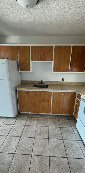 1 CH - 1 SDB - Côte Saint-Luc - $1,495 /mo - Photo 1