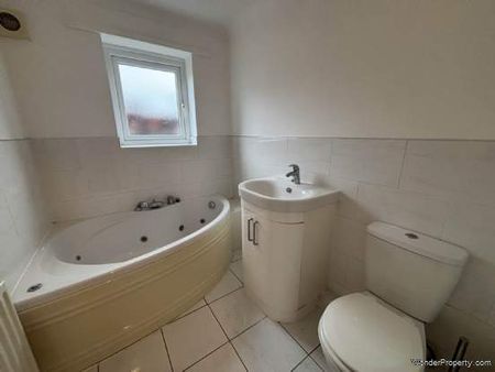 2 bedroom property to rent in Prescot - Photo 3