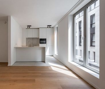Duplex te huur in Brussel voor € 1.950 met 2 slaapkamers - Foto 1