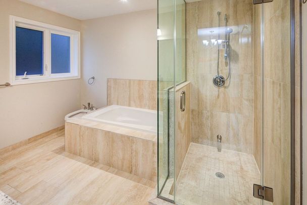 For Lease - 678 Garth Street, Hamilton, Ontario - Photo 1