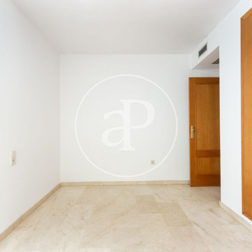 Flat for rent with views in Campanar (Valencia) - Photo 1