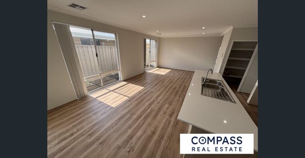 New Build 4x2 Property Available! - Photo 1