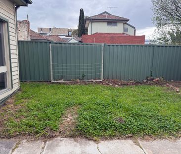 Little gem 3 bedroom house in east brunswick - Photo 5