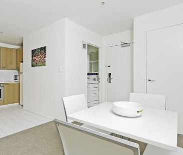 Stylish City One-Bed in Mount Street - Furnished Oasis - Photo 1