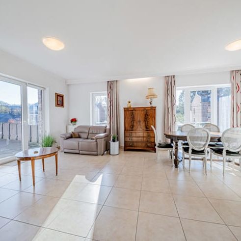 Appartement te huur - Photo 1