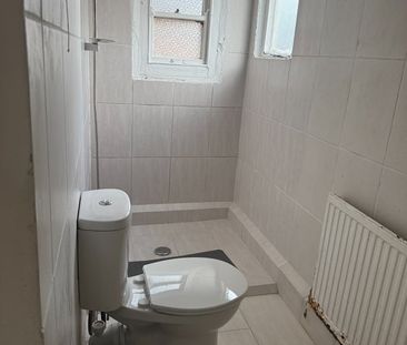 Studio Flat, Carlisle Road, BN3 - Photo 5