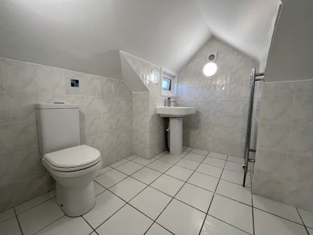 2 bed flat to rent in Cecil Road, Bournemouth, BH5 - Photo 5