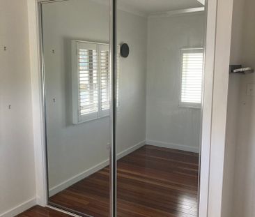 Wynnum West - Photo 3