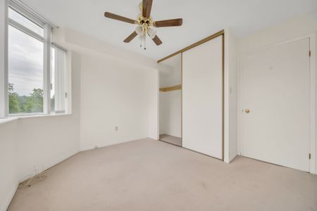 For Lease - 3227 King Street Unit# 312, Kitchener, Ontario - Photo 3