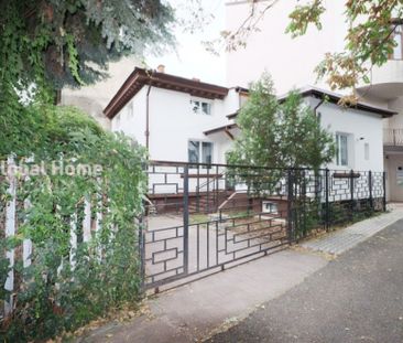 CASA GRADINA ICOANEI | An 2001 | 4 cam | 146 mp | RENOVATA R - Fotografie 1