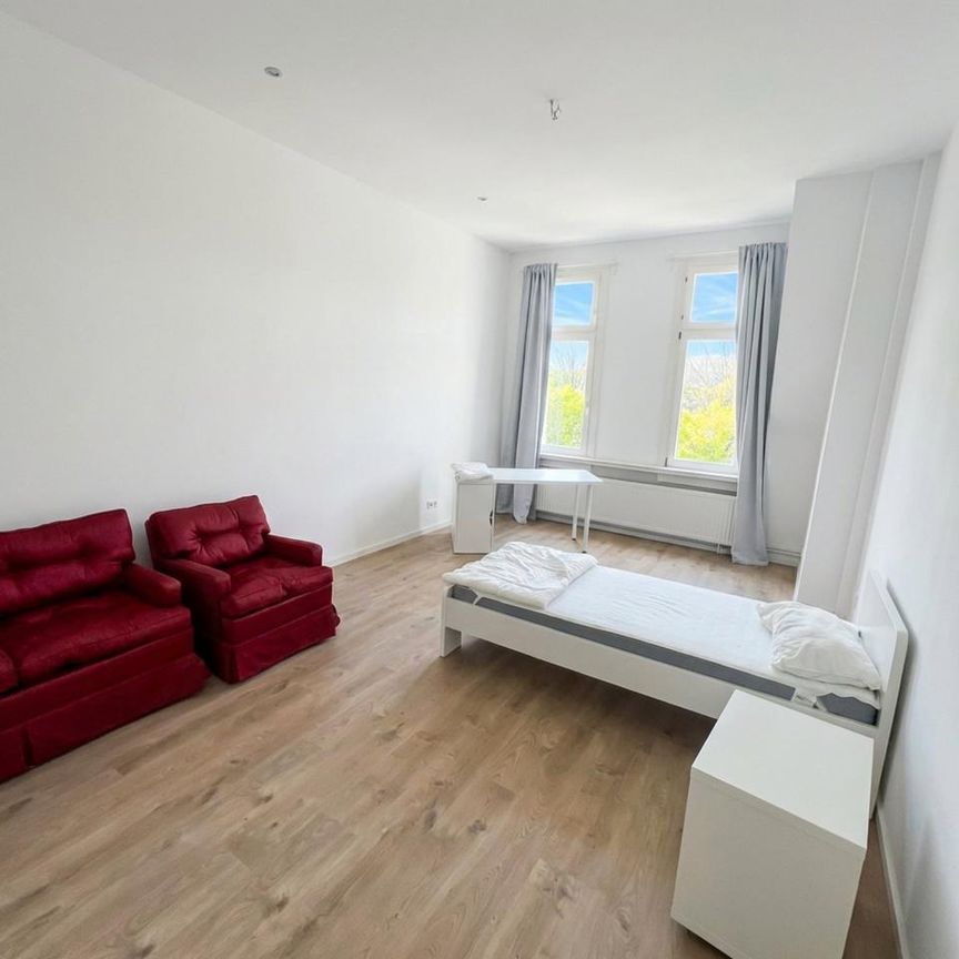 Moderne & hochwertig möblierte 1-Zimmer-Wohnung - ideal für befristetes Wohnen in Frankfurt - Photo 1