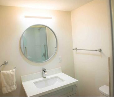 For Lease - 6 Camill Avenue, Ajax, Ontario - Photo 2