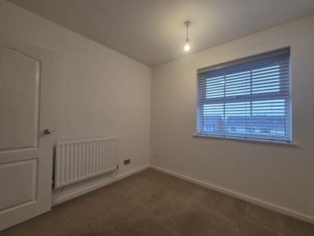 3 bedroom semi-detached house to rent - Photo 3