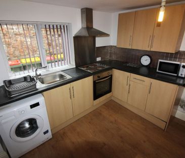 Plungington Road Flat 1, PRESTON, Lancashire PR1 7EP - Photo 4