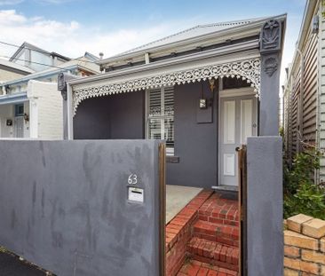 TIMELESS VICTORIAN CHARM WITH MODERN COMFORTS IN RICHMOND'S HEART - Photo 6
