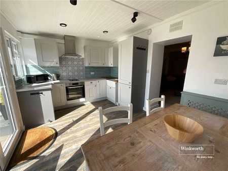 Cliff Terrace, Marine Drive, Barton On Sea, New Milton, BH25 - Photo 5