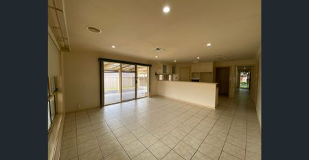 Great Family Home - Photo 5