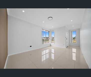 66 Affleck Gardens, Middleton Grange, NSW 2171 - Photo 5