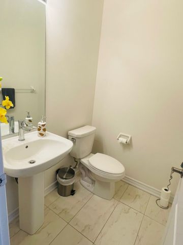 For Lease - 3 Beatrice Drive, Wasaga Beach, Ontario - Photo 5