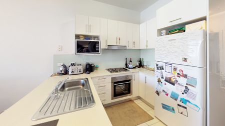 Live in the heart of Moonee Ponds - Photo 4