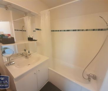 Location Appartement 2 pièces 34m² LAYRAC 47390 - Photo 6