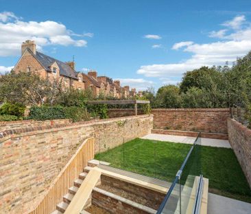 4 bedroom terraced house to rent - Photo 6
