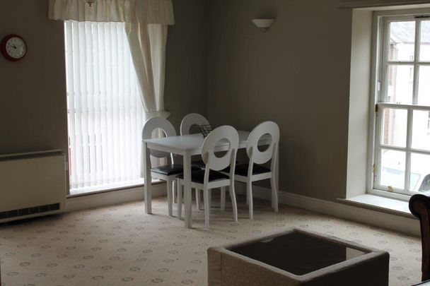 3 bedroom private hall to rent - Photo 1