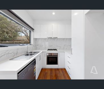 2/6 Bosquet Street, Maidstone, Vic 3012 - Photo 5