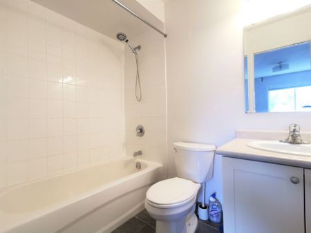 For Lease - 4600 Kimbermount Avenue Unit# 40, Mississauga, Ontario - Photo 5